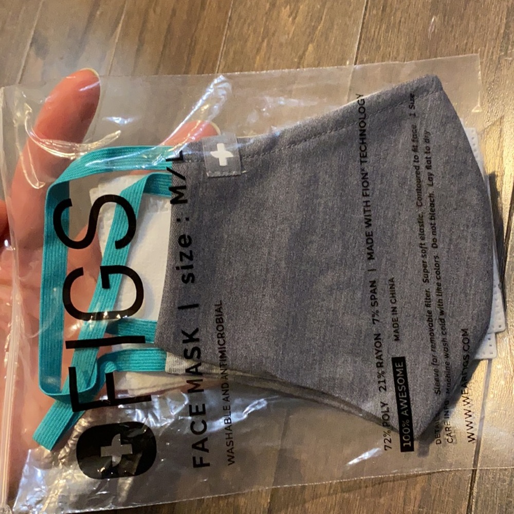 Figs FIONX Face Mask Graphite M/L